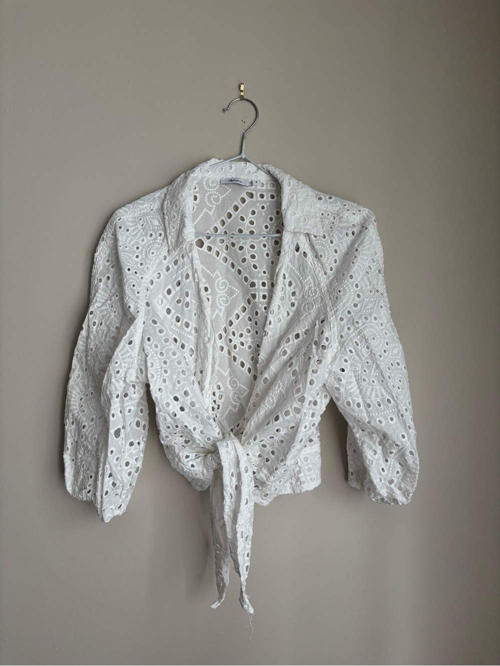 Reitmans White Eyelet Tie-Front Blouse